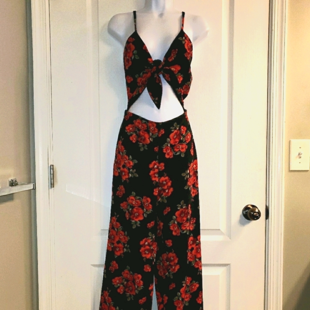 RUE21 Red Black Midriff Cutout Floral Tie-up Jumpsuit S
